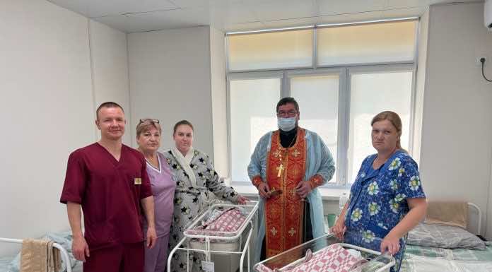 В станице Динской освятили после ремонта центральную районную больницу