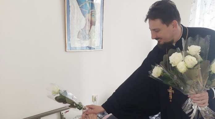 Протоиерей Константин Ланцев посетил геронтологический пансионат «Добрые сердца»