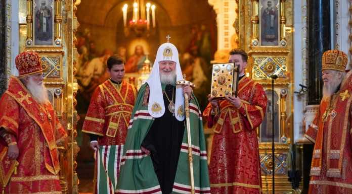 Митрополит Василий сослужил Святейшему Патриарху Кириллу в день его тезоименитства