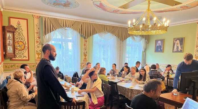 В храме в честь иконы Божией Матери «Целительница» прошла интеллектуальная игра по Священному Писанию