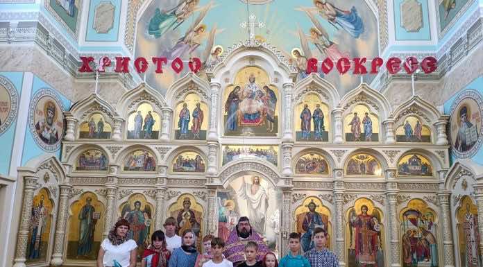 Воспитанники реабилитационного центра для несовершеннолетних посетили храм