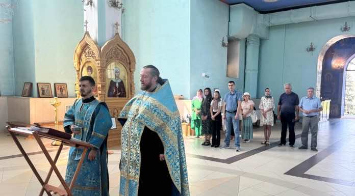 В Горячем Ключе совершили молебное пение святым Флору и Лавру