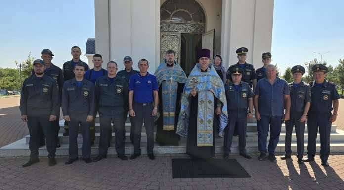 В станице Динской прошел торжественный молебен перед иконой Божией Матери «Неопалимая Купина»