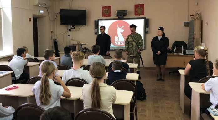 В Горячем Ключе состоялись уроки, посвященные празднику Покрова Пресвятой Богородицы