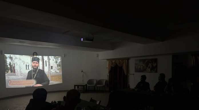 В Троицком храме Горячего Ключа состоялся просмотр фильма «Один Бог, один путь»