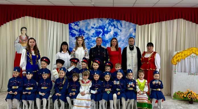 Иерей Георгий Белан благословил юных казачат в детском саду станицы Динской