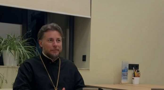 Протоиерей Иоанн Макаренко встретился с представителями греческого культурного центра «Ромиосини»