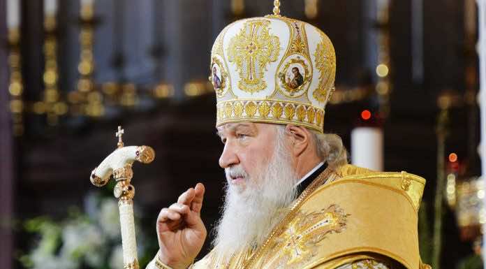 Поздравительный адрес Святейшему Патриарху Кириллу в день рождения от митрополита Екатеринодарского и Кубанского Василия