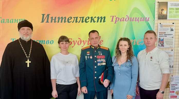 Благочинный посетил встречу с молодежью в рамках Всероссийской акции «Диалоги с Героями»