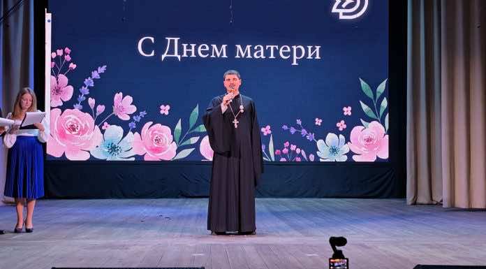 Священнослужители 14-го Динского благочиния посетили мероприятия, посвященные Дню матери