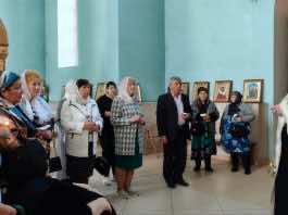 В Троицком храме состоялась встреча со вдовами и матерями погибших участников СВО