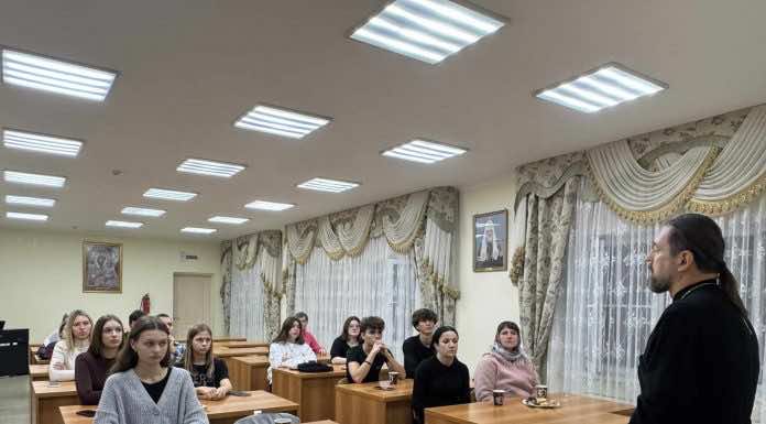 В храме Святого Духа прошли мероприятия, посвящённые Дню народного единства