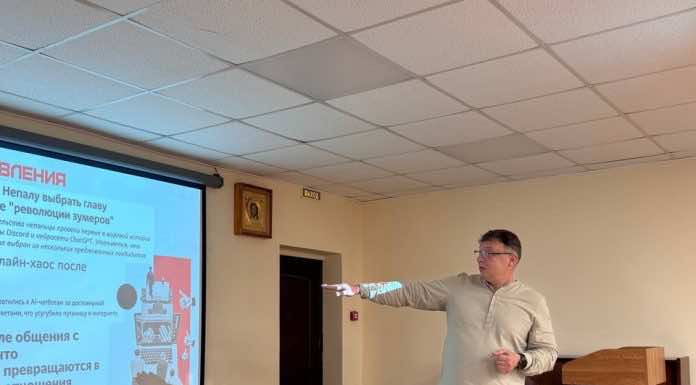 В Екатеринодарской духовной семинарии прошла лекция журналиста, писателя и блогера Семёна Сергеевича Уралова