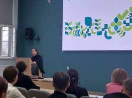 Диакон Иоанн Щербенко провел беседу со студентами факультета прикладной информатики