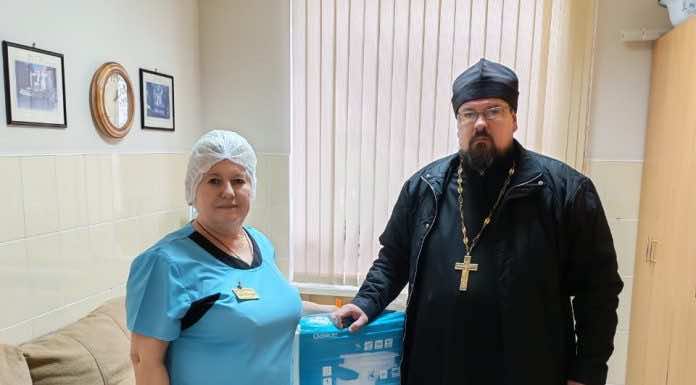 Протоиерей Сергий Покорук посетил инфекционное отделение Динской центральной районной больницы