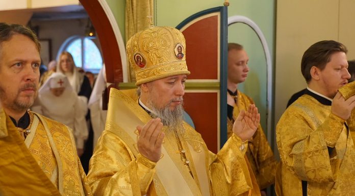 Митрополит Василий совершил Божественную литургию в храме святителя Спиридона Тримифунтского города Краснодара