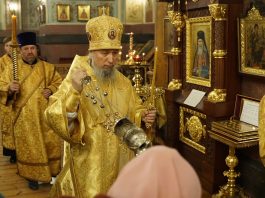 Митрополит Василий совершил Всенощное бдение в Свято-Екатерининском кафедральном соборе города Краснодара