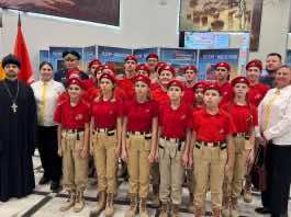 Иерей Николай Козак в качестве почетного гостя посетил торжественную церемонию посвящения школьников в юнармейцы