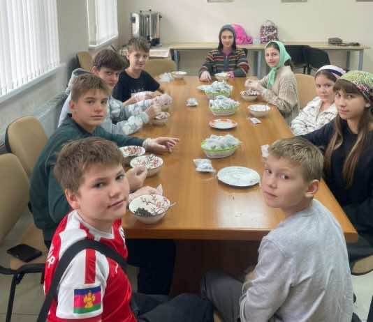 В Никольском храме прошла благотворительная акция по сбору гуманитарной помощи для военнослужащих