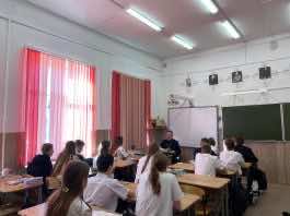 Священник встретился с учениками казачьего класса