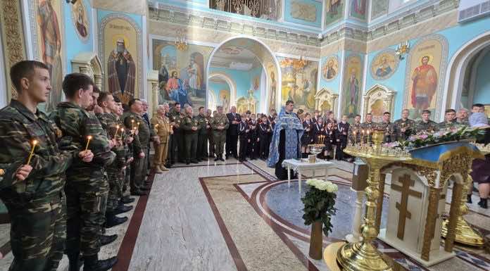 В храме Введения во храм Пресвятой Богородицы станицы Динской почтили память Героев Отечества