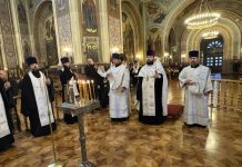 В Свято-Екатерининском кафедральном соборе совершили литию по протоиерею Кириллу Россинскому