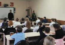 Диакон Илия Мигалко провел урок для учеников школы № 1 Горячего Ключа