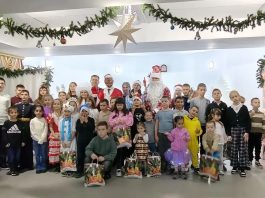 В Троицком храме состоялся новогодний утренник для детей участников СВО