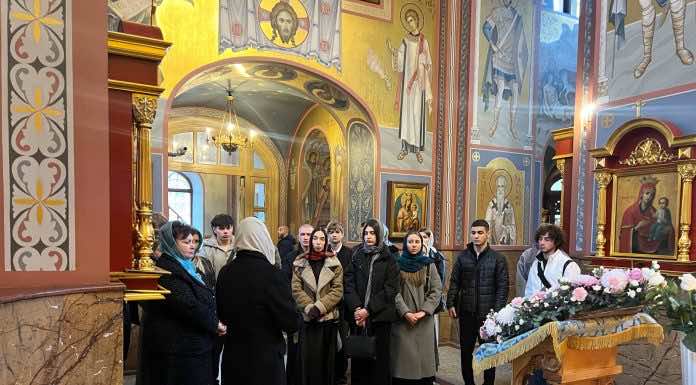 Студенты Краснодарского кооперативного института посетили храм великомученика Георгия Победоносца