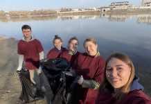 Молодежь Георгиевского храма провела экологическую акцию