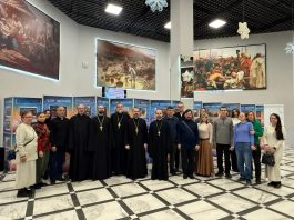 Клирики и прихожане храма Святого Духа посетили исторический парк «Россия – моя история»