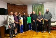 Иерей Андрей Овчинкин посетил центр помощи людям, попавшим в трудную жизненную ситуацию