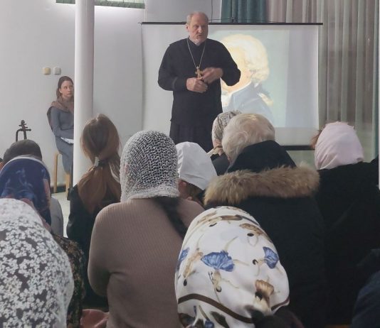 В Михаило-Архангельском храме хутора Трудобеликовского прошла музыкальная гостинная