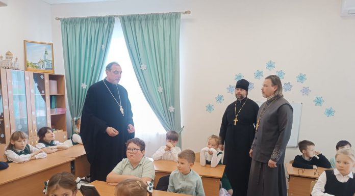 Православную школу священномученика Михаила Лекторского посетили гости из Тихорецкой епархии