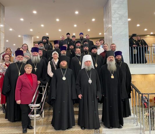 Делегация Кубанской митрополии под руководством митрополита Василия приняла участие в пленарном заседании Рождественских чтений
