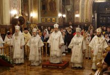 Митрополит Василий возглавил соборную Рождественскую Великую вечерню в Свято-Екатерининском кафедральном соборе