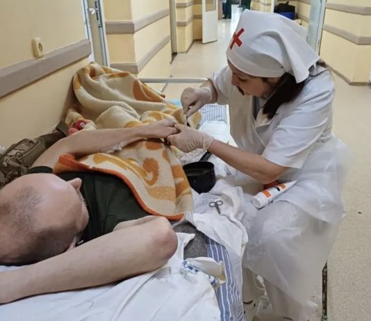 Очередная смена сестер милосердия вернулась из военного госпиталя Ростова-на-Дону