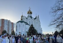 В храме Святого Духа прошла благотворительная акция «Ёлочка желаний»