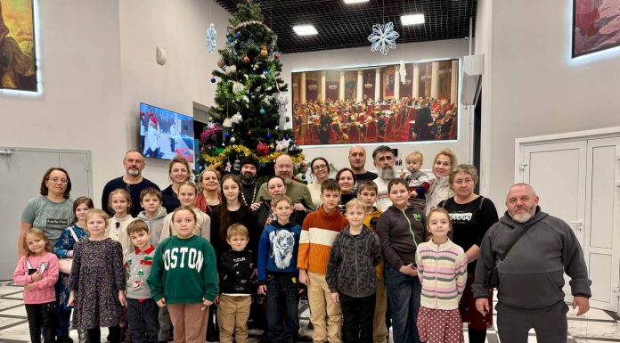 Воспитанники воскресной школы храма Вознесения Господня станицы Пластуновской посетили исторический парк «Россия — моя история»