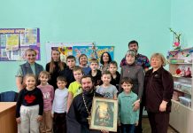 Иерей Павел Максимец побывал в Доме творчества станицы Пластуновской