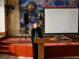 В Горячем Ключе священник выступил на круглом столе по профилактике сквернословия среди молодежи