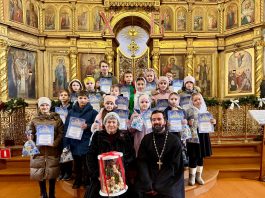 В храме Вознесения Господня станицы Пластуновской наградили юных художников