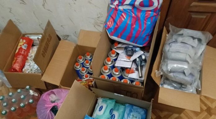 Прихожане храма святителя Спиридона Тримифунтского передали посылку для военнослужащих