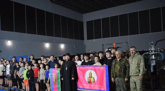 В День православной молодежи в 17-ом Полтавском районном благочинии прошли соревнования по гиревому спорту