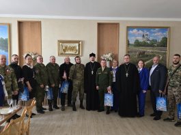 В преддверии Дня защитника Отечества в храме Святой Троицы станицы Динской встретили ветеранов СВО