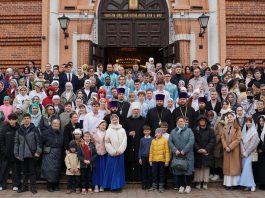 В День православной молодежи митрополит Екатеринодарский и Кубанский Василий встретился с активистами молодежного движения епархии