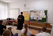 Протоиерей Виктор Сарай посетил среднюю школу № 31 станицы Старомышастовской