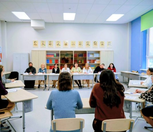 Протоиерей Иоанн Воронов принял участие в работе жюри конкурса «Учитель года города Краснодара»