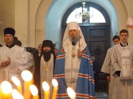 Митрополит Василий совершил панихиду по воинам, погибшим в ходе специальной военной операции