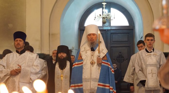 Митрополит Василий совершил панихиду по воинам, погибшим в ходе специальной военной операции